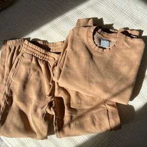 Women’s Aritzia TNA Boyfriend Sweats